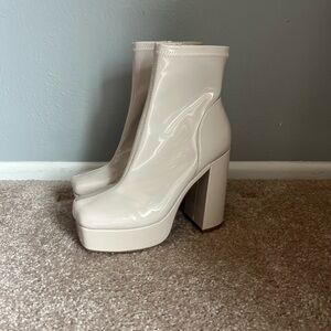 Steve Madden Patent Platform Ankle Boots in Creamy White